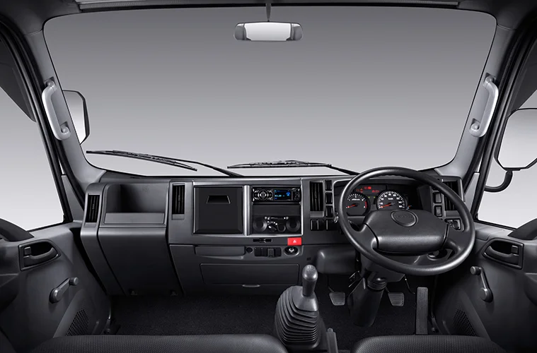isuzu ELF NLR kabin nyaman