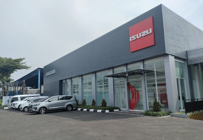 isuzu auto tara kalimalang