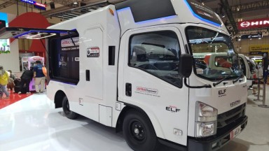 Isuzu Catatkan 634 SPK Selama GIIAS 2024, Model Elf Sumbang 50% Surat Pemesanan