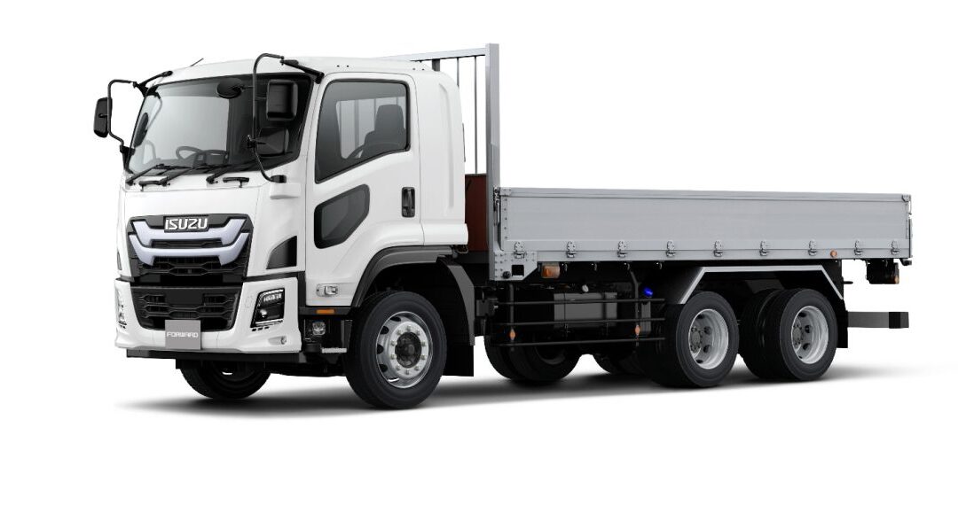 Truk Isuzu Forward Series Kini Punya Wajah dan Mesin Baru