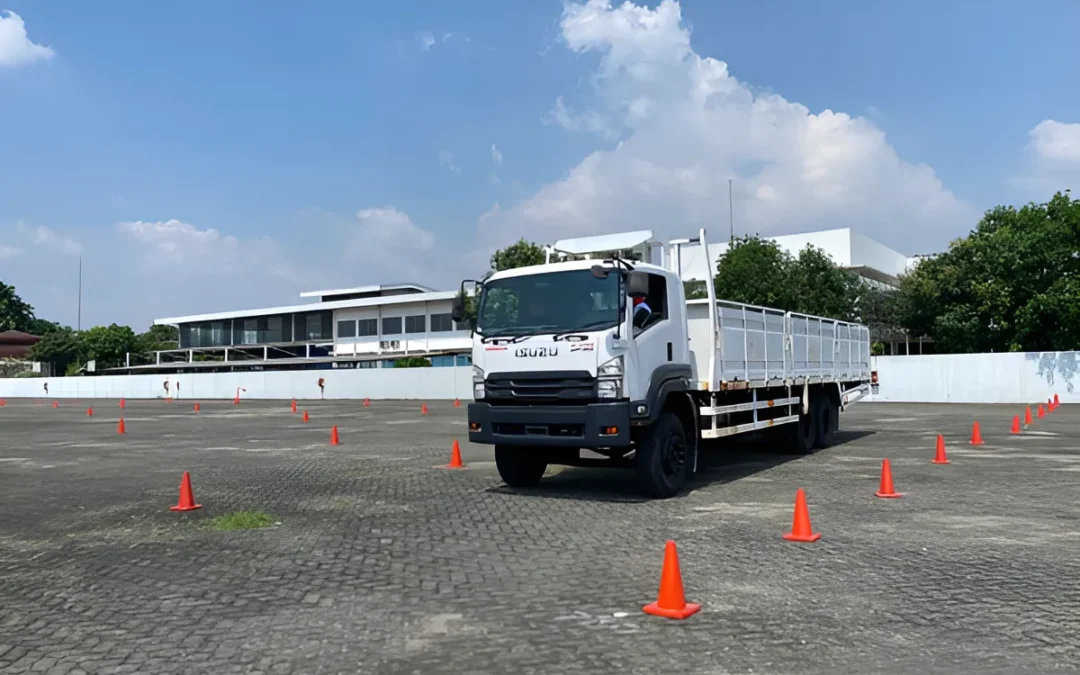 7 Area Blind Spot Truk yang Wajib Anda Tahu: Panduan Pengemudi Aman